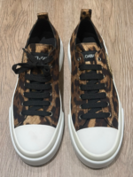 Dolce & Gabbana Sneakers – Image 3