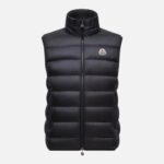 MONCLER
Doudoune Moncler sans manches noir
