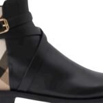 Détail bride boucle équestre bottines Burberry bout amande